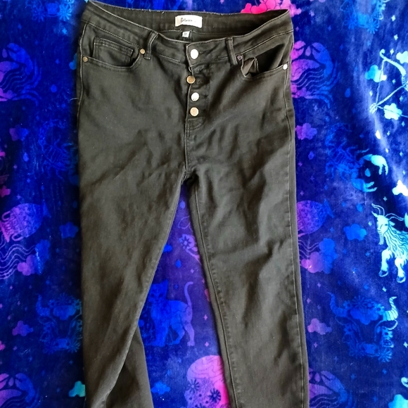 Between Us Pants - 🖤***2 For $15*** Stretch Jeans Size 17